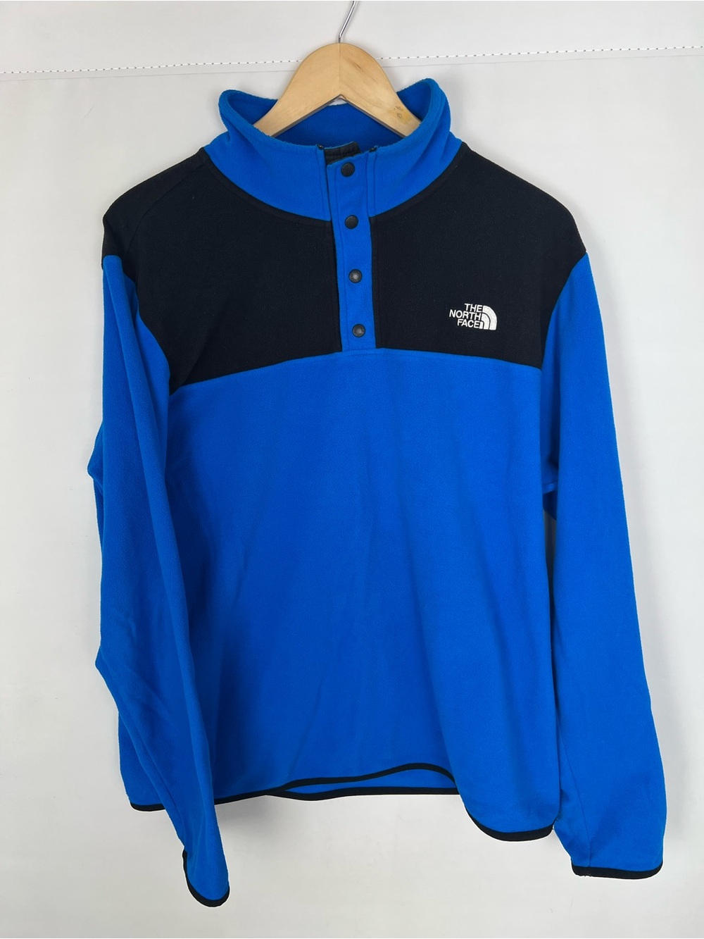 The North Face Black and Blue Colorblock Fleece Pullover